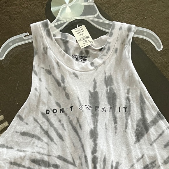 Victoria’s Secret PINK – white and gray tie dye workout tank, NWT, Sz XS - Picture 2 of 3